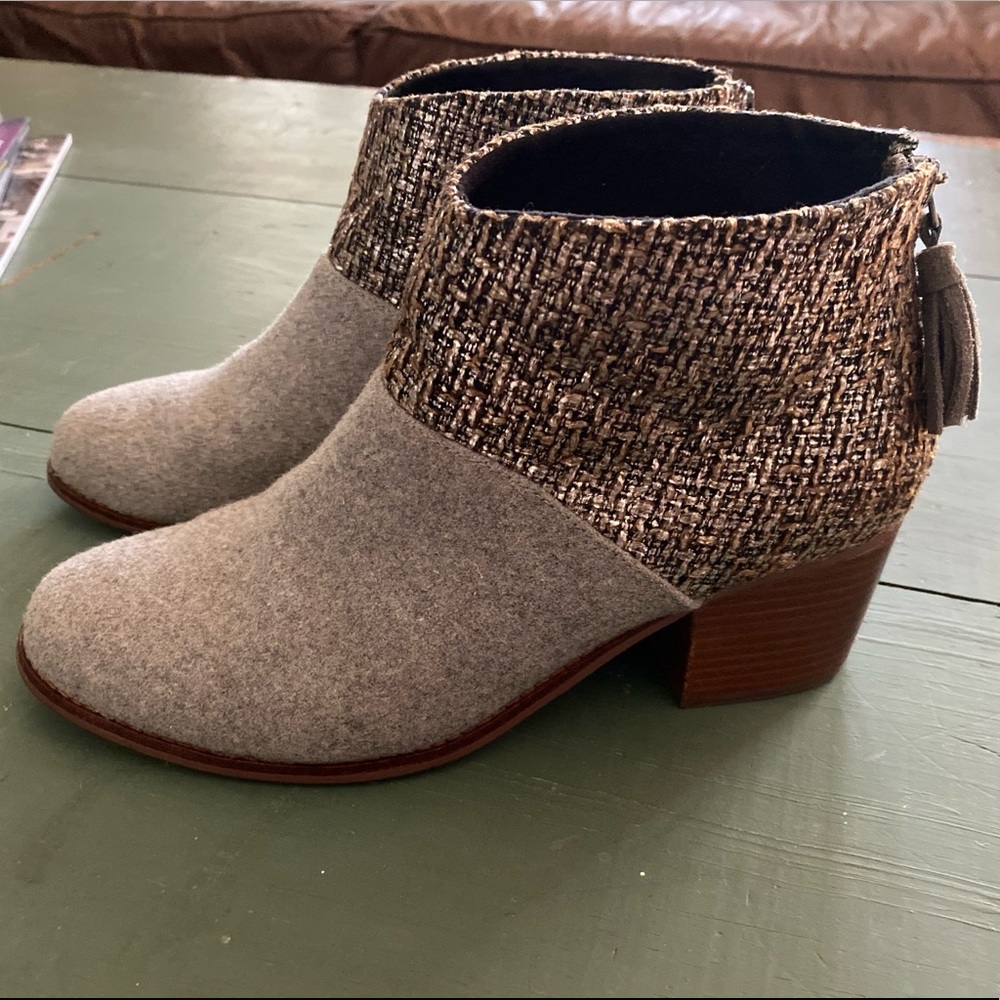 TOMS Leila Grey Felt Boucle Heel Ankle Boots
